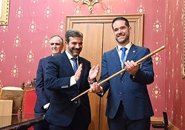 Joaquín Ordóñez 'Quini' ofrece «ilusión y trabajo» en su primer discurso como nuevo alcalde de Loja