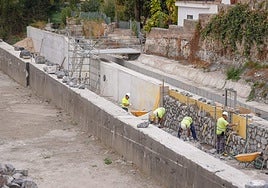Estos son los saltos de agua que facilitarán el regreso de las truchas al río Genil.