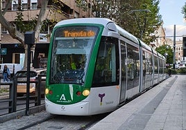 El tranvía, este miércoles, en pruebas.