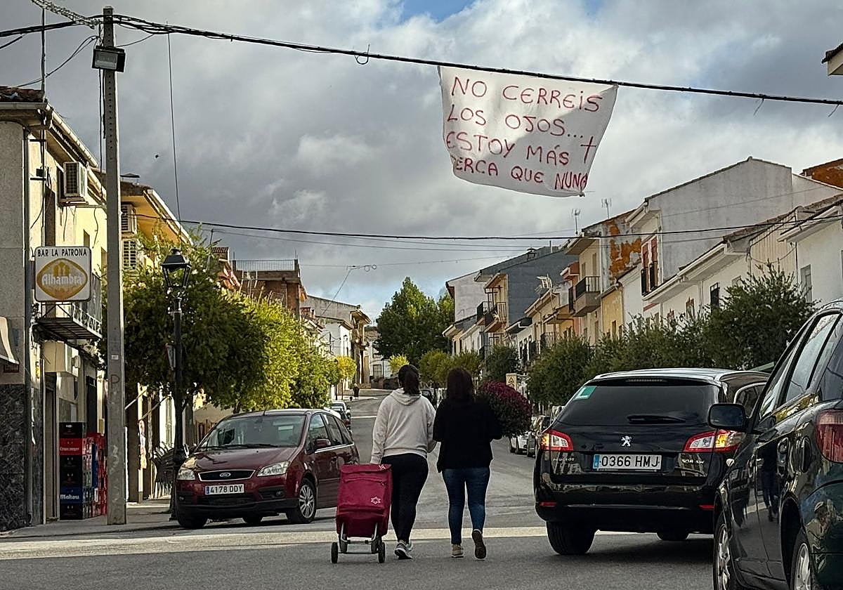 Uno de los mensajes colgados en Campotéjar