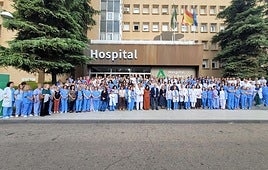 Concentración frente al Hospital Universitario San Agustín.