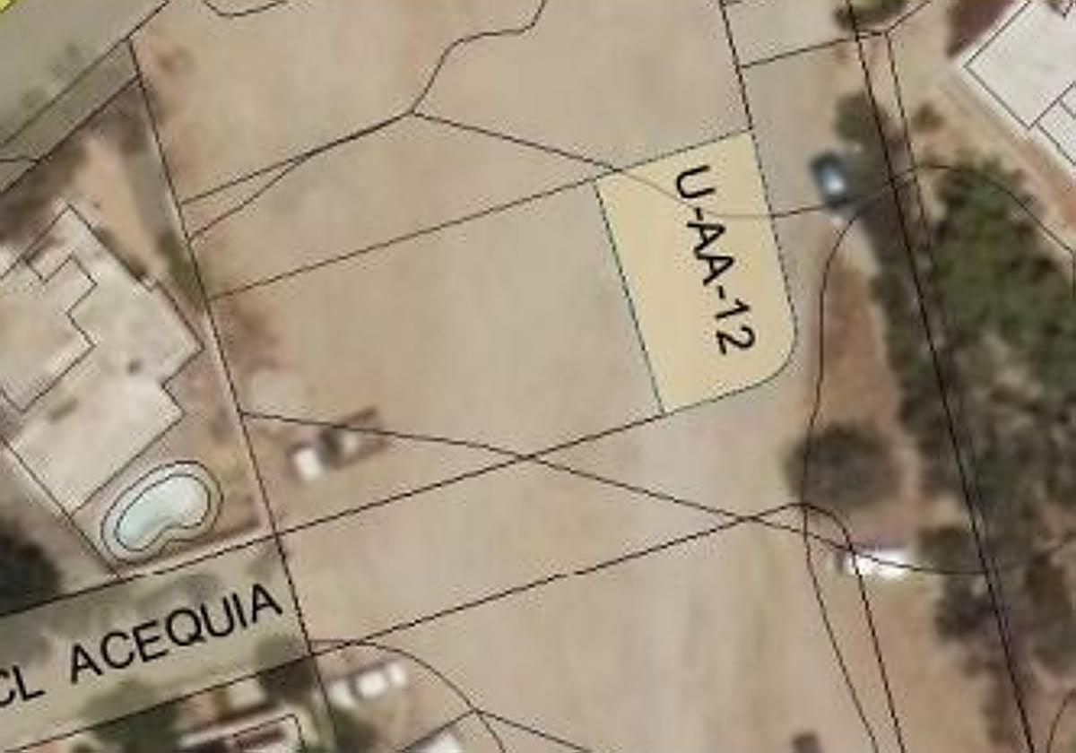 Subasta de dos parcelas municipales en Aguamarga