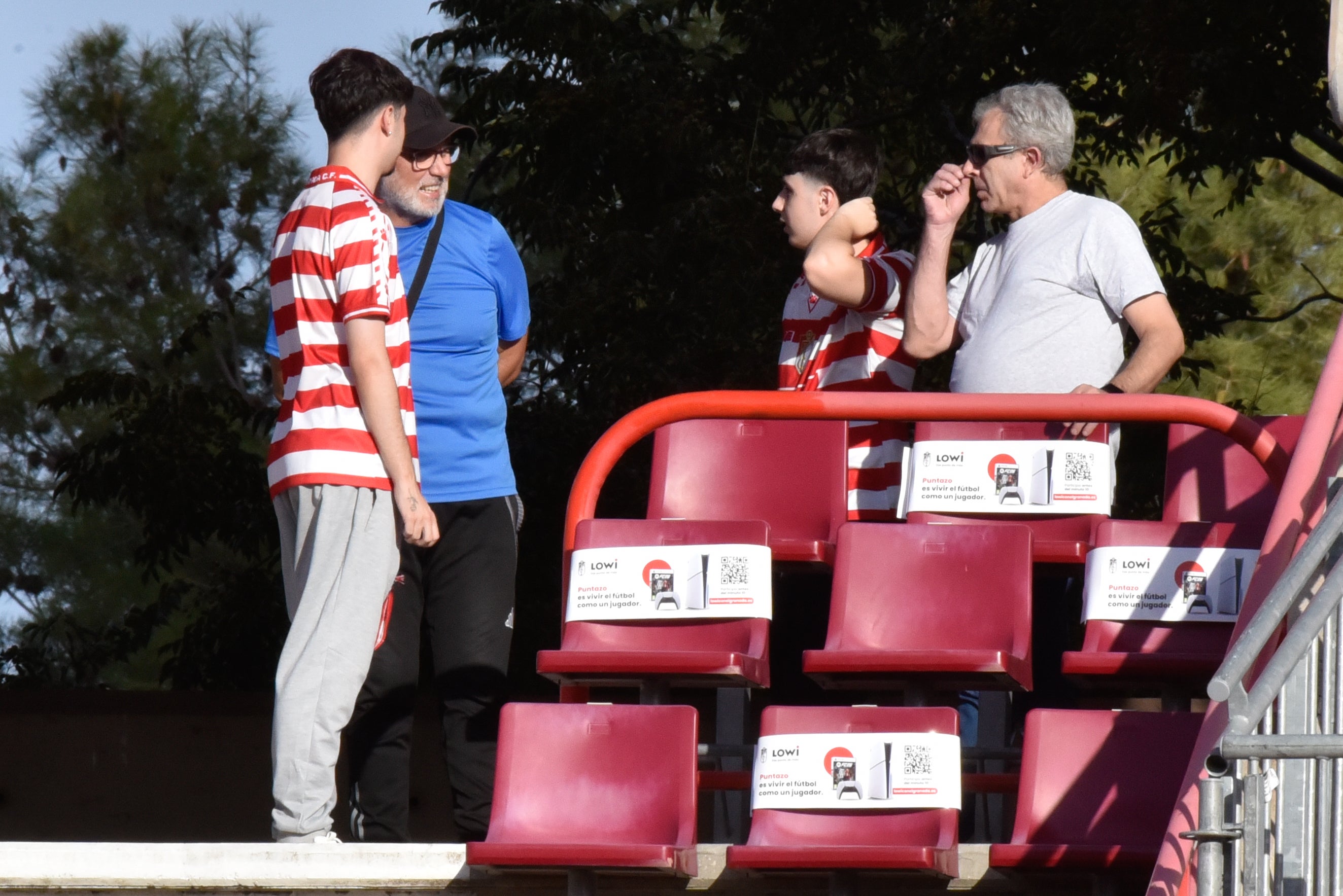 Encuéntrate en la grada del Granada-Cádiz