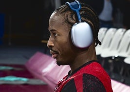 Munnings, durante el calentamiento en Lleida.