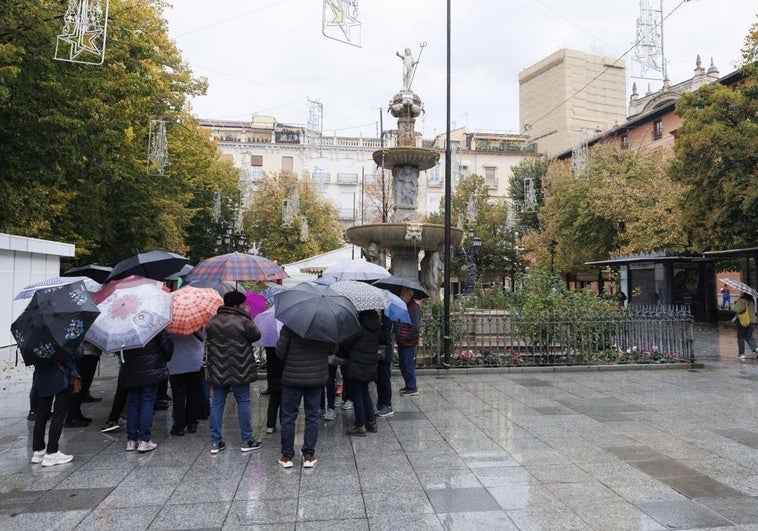 Lunes lluvioso en Granada: horas críticas y municipios afectados