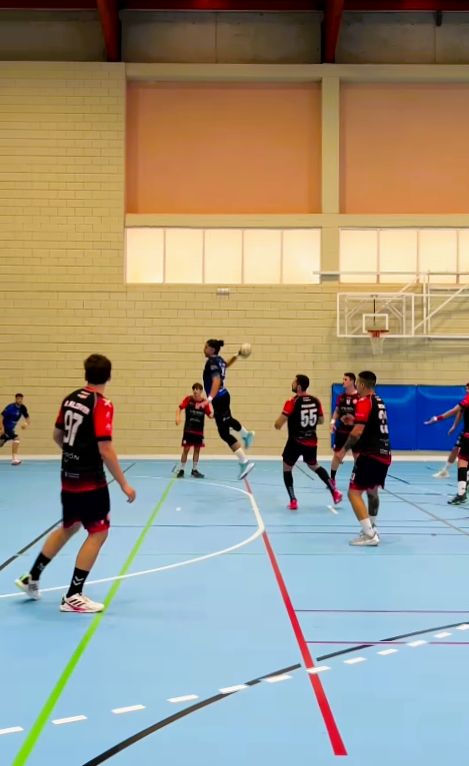 Cantera Sur sigue fuerte y comanda la clasificación.