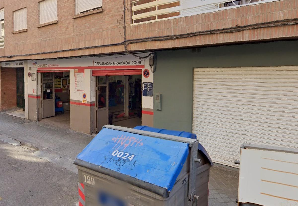 Muere una joven en un piso de estudiantes de Granada pese el intento de la Policía de reanimarla