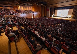 I Congreso 'Educando en Valores', que alerta a los jóvenes que si sufren menosprecio y bullying no se queden callados.