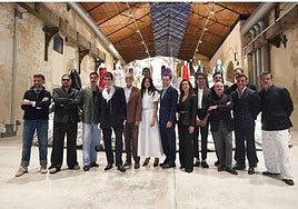 Foto de familia de la inauguración de la exposición 'Lux: La moda andaluza en la Cultura del siglo XXI'.