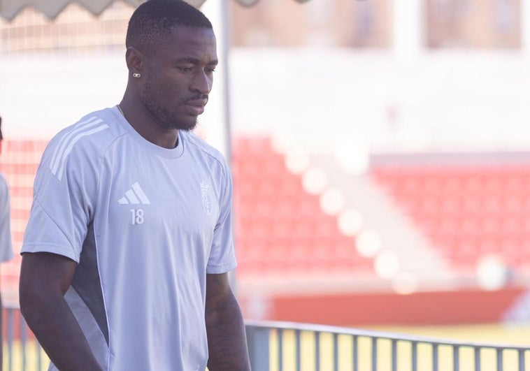 Hongla, fuera de la convocatoria por decisión técnica