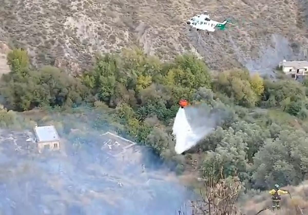 Incendio forestal en Laroles.