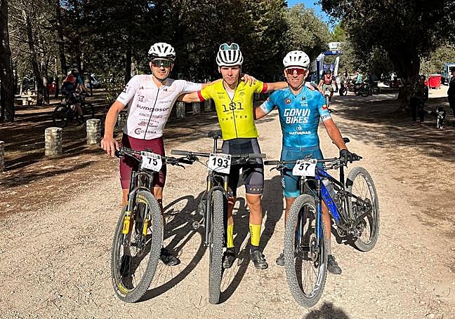 El podio de la categoría masculina.