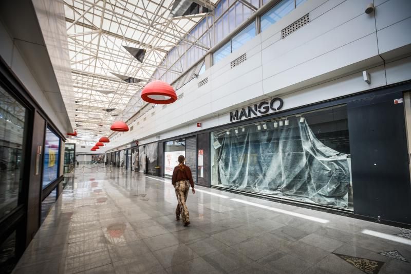 El empresario Tomás Olivo, dueño del Nevada Shopping, compra el Serrallo Plaza 