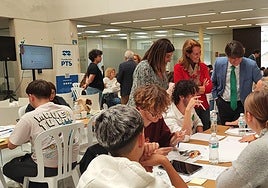 La Junta reta a más de un centenar de estudiantes granadinos a mejorar los diagnósticos médicos con un proyecto emprendedor