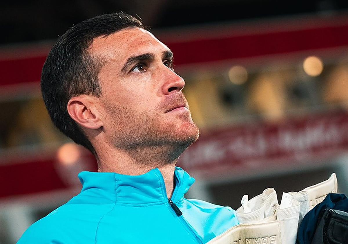 Fernando en el estadio de la UD Almería.