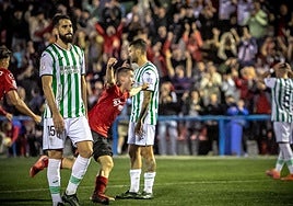 Rafa Ortiz celebra su golazo al Córdoba en la Copa del Rey.
