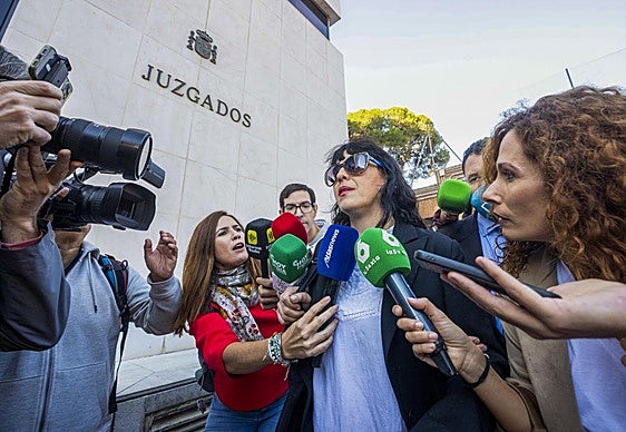 Juana Rivas llega este jueves a la sede judicial de Caleta.