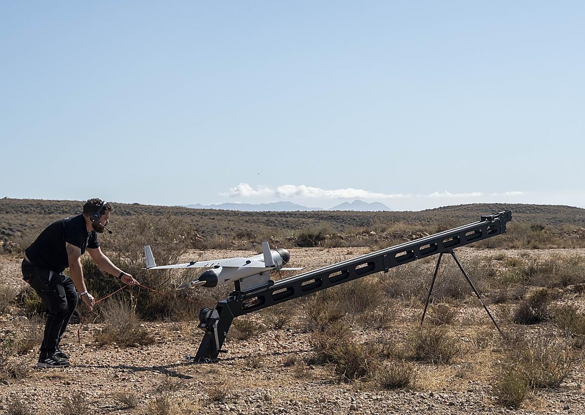 Imagen secundaria 1 - Diferentes actuaciones en el campo de maniobras y tiro Álvarez de Sotomayor.