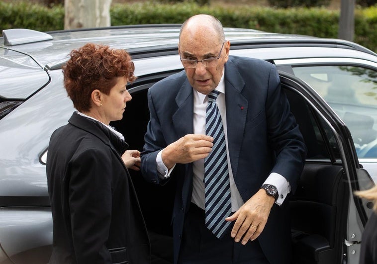 «¿Tira a ráfaga?», así se ideó el atentado contra Vidal-Quadras en Pinos Puente