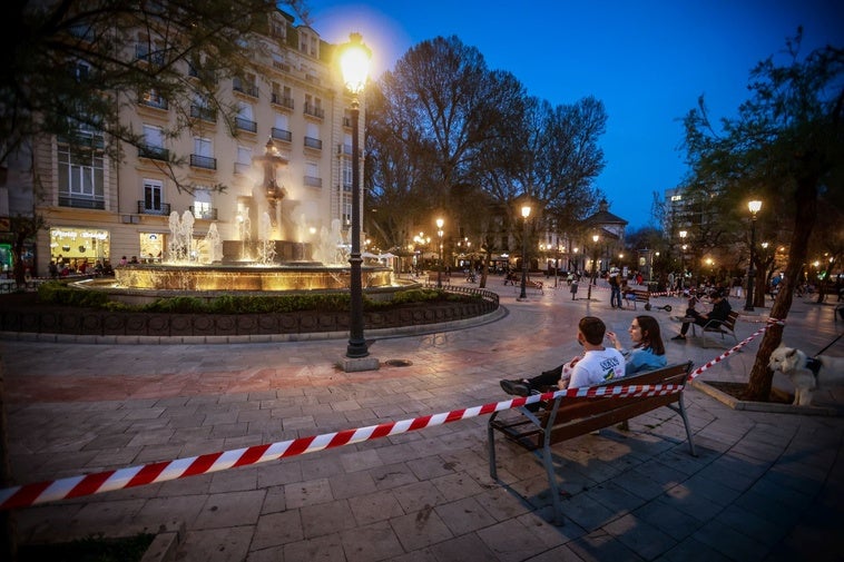 Trasladado al hospital un joven de 30 años tras recibir dos puñaladas en la Fuente de las Batallas