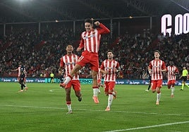 -Sergio Arribas celebra el gol que abría el marcador