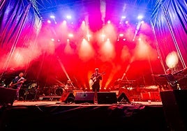 Los Planetas fueron los cabeza de cartel del festival Hiper H.