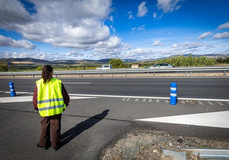 Huétor Tájar y la cooperativa en la que trabaja la madre pagarán el entierro del niño atropellado
