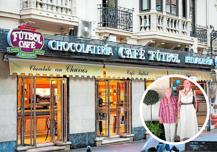 Café Fútbol, más de un siglo de los churros patrimonio de Granada
