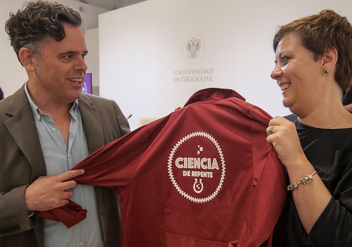 Programa de divulgación de la ciencia de la UGR en espacios cotidianos