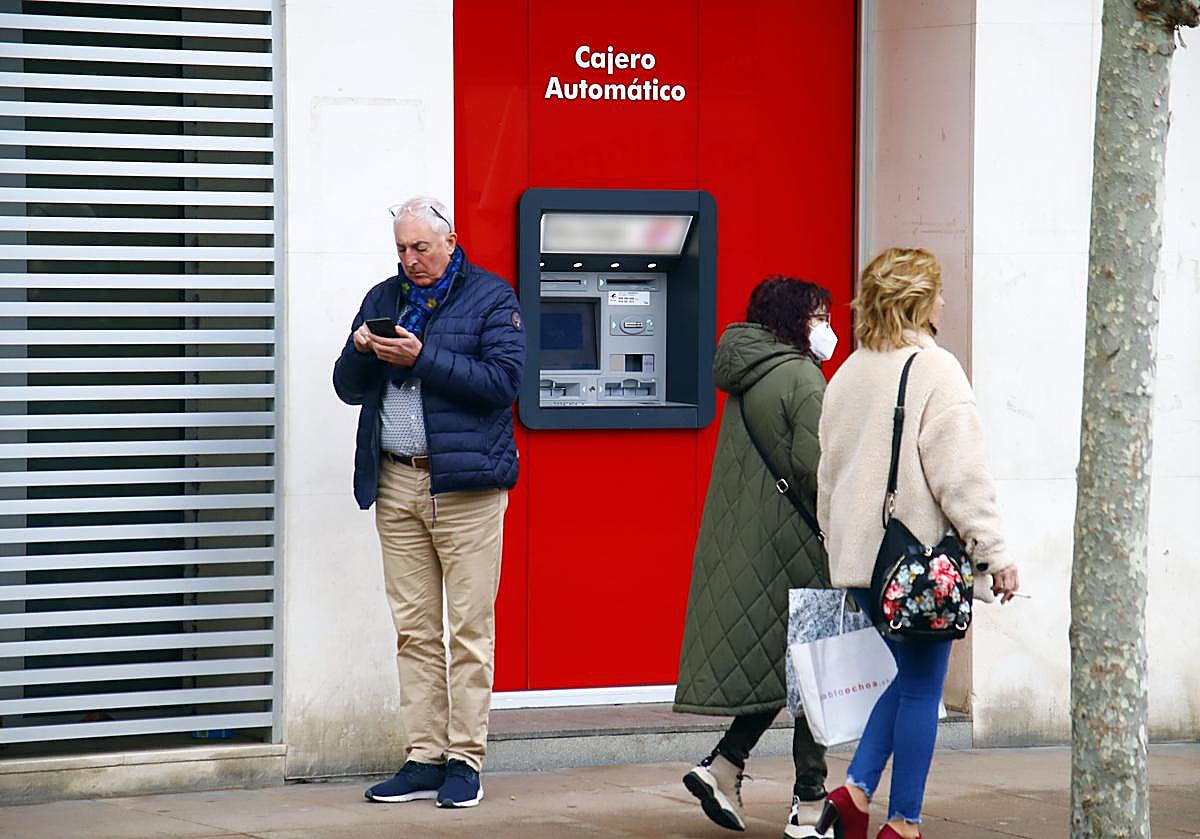 La fecha exacta en la que pagará cada banco la extra de Navidad a los pensionistas.
