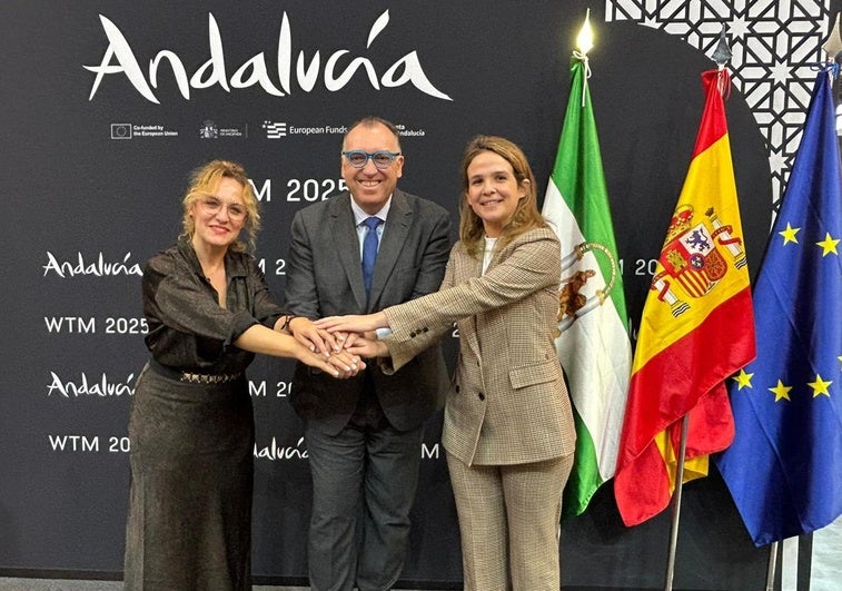 El aeropuerto Federico García Lorca tendrá conexión con Barcelona a primera hora desde el verano