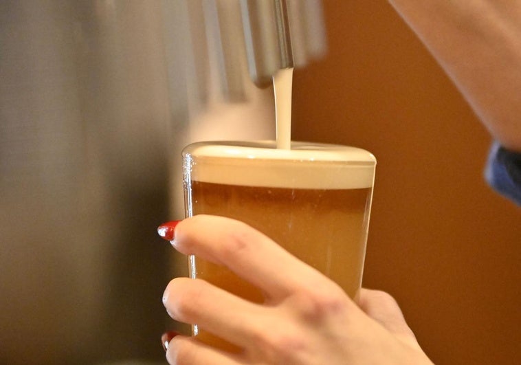 Llega la cerveza del futuro: sin alcohol ni resaca pero que emborracha