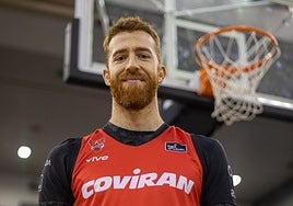 Edu Durán, sonriente en el Palacio de los Deportes.