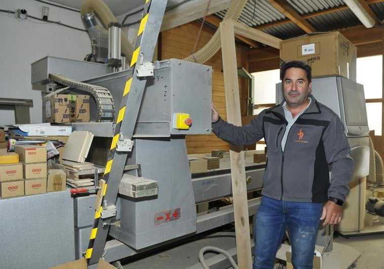 El carpintero granadino de las «cosas de calidad, caprichosas, raras y difíciles»