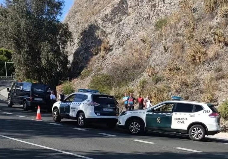 Muere un ciclista inglés de 57 años tras sufrir un desvanecimiento en la N-340 en Almuñécar