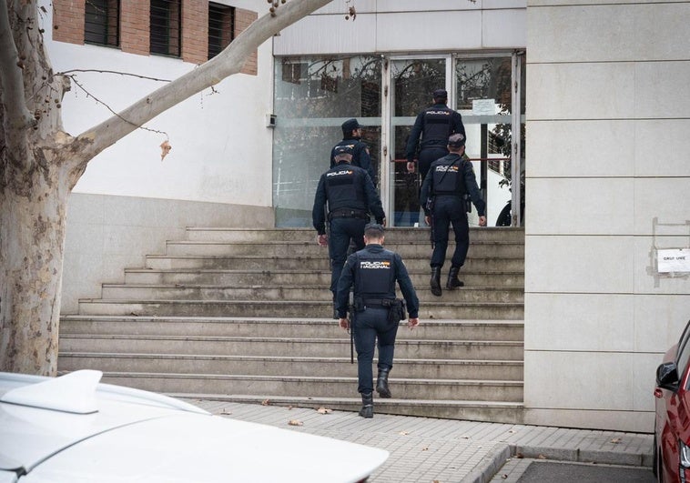 Abren dos piezas separadas en el caso de las oposiciones en relación a dos subinspectores