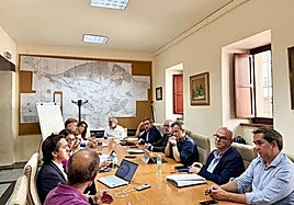 Mesa de los Puentes celebrada el pasado mes de septiembre.