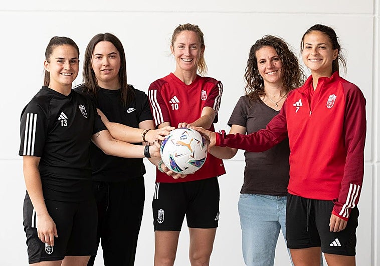 Andrea Romero anuncia su retirada del Granada y accede al cuerpo técnico del Femenino