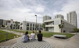 Los diez premios nacionales de la Universidad de Granada, estudiantes brillantes en el territorio nacional