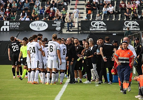 El partido se suspendió al descanso.