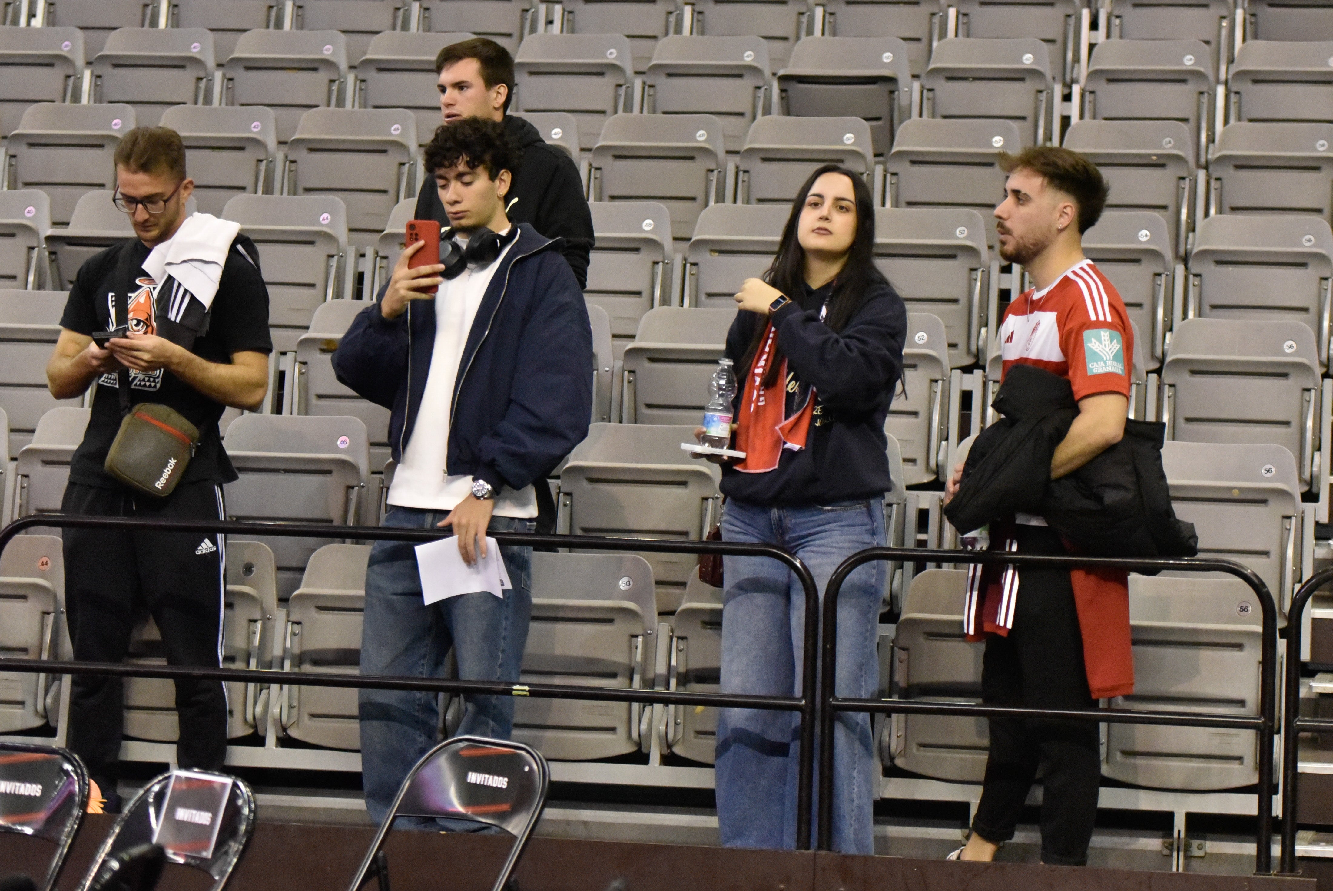 Encuéntrate en el Palacio en el Covirán Granada-