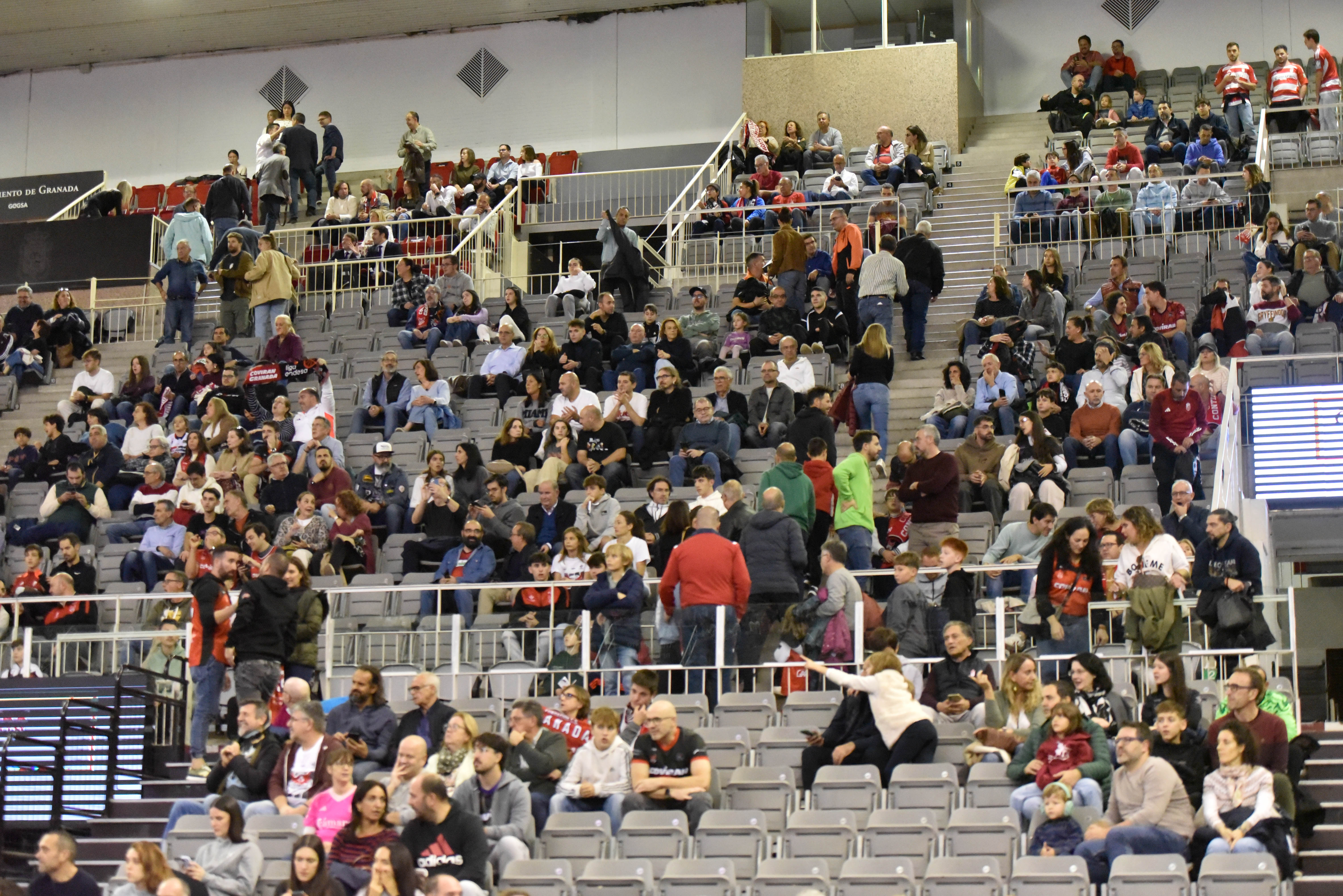 Encuéntrate en el Palacio en el Covirán Granada-