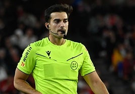 El colegiado Eder Mallo.