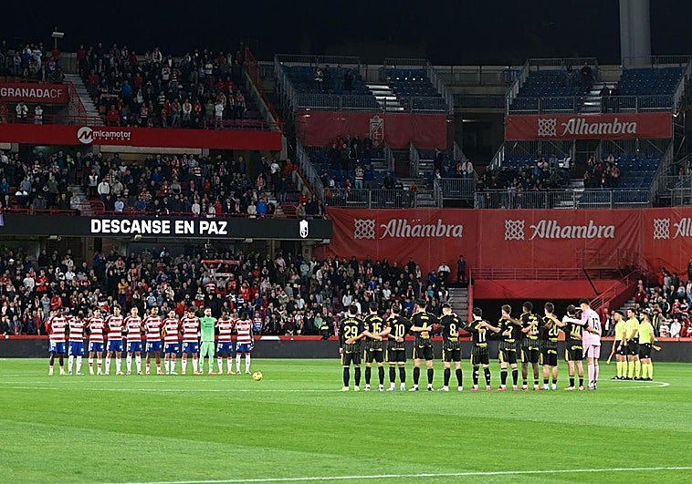 Emotivo minuto de silencio por el padre de Lucena
