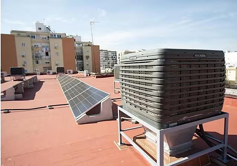 Imágenes de instalaciones del sistema de Bioclimatización y Energías Renovables puesto en marcha en los centros docentes de Andalucía.