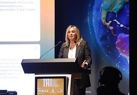 La alcaldesa de Granada, Marifrán Carazo, en la inauguración de TAI Granada.