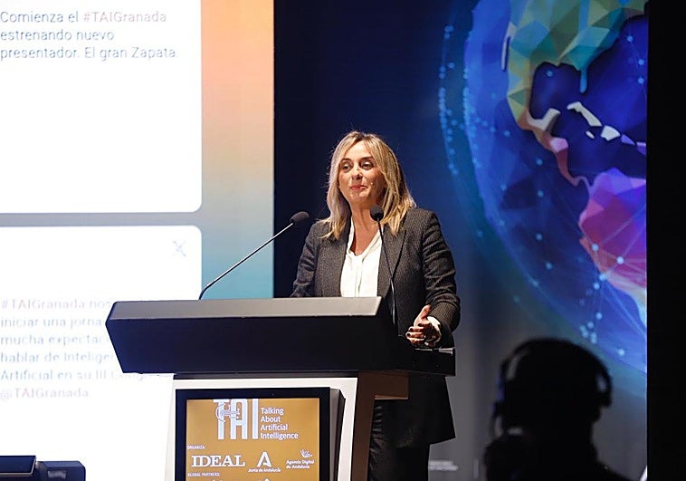 La alcaldesa de Granada, Marifrán Carazo, en la inauguración de TAI Granada.