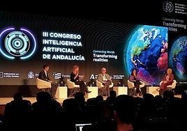 Mesa sobre IA generativa en TAI Granada.