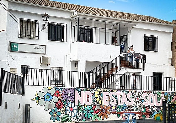 Acceso al consultorio de Darro