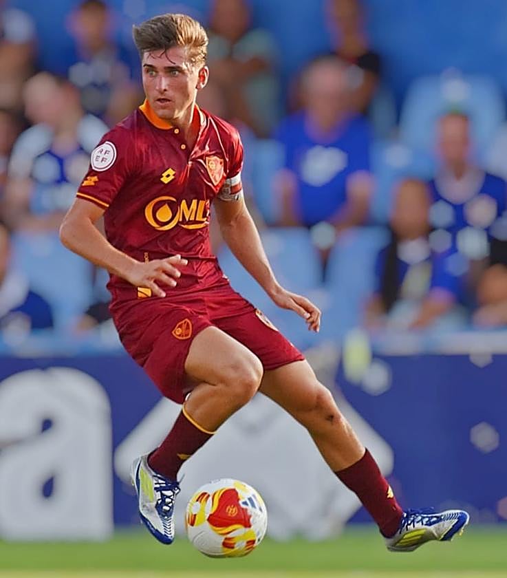 Isra Cano cumplió 25 años jugando sus primeros 90 minutos completos de la temporada.